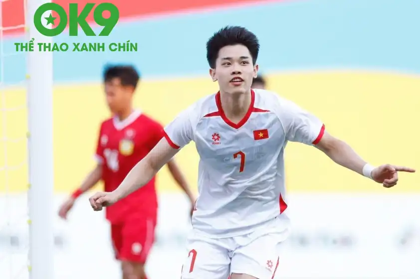 Tiền đạo sinh năm 2004 là niềm hy vọng số 1 trên hàng công của U22 Việt Nam Tiền đạo sinh năm 2004 là niềm hy vọng số 1 trên hàng công của U22 Việt Nam